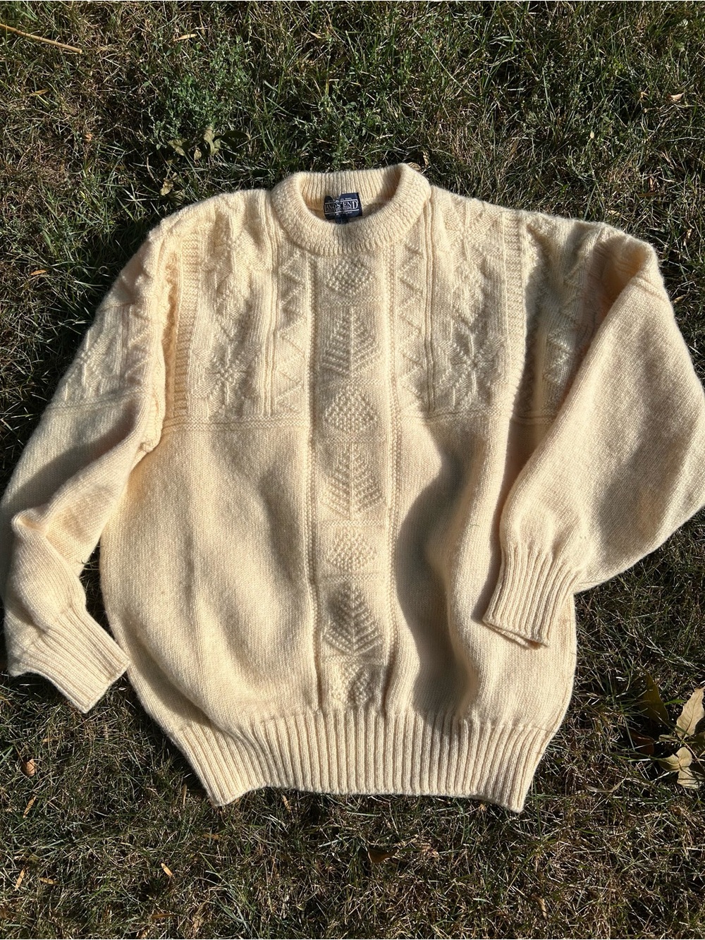 Vintage Land’s End Cream Cable Knit Men's Sweater